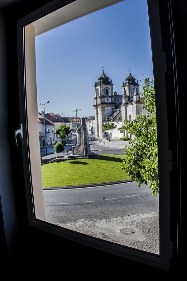 Most Art Boutique Hostel Лейрия Экстерьер фото