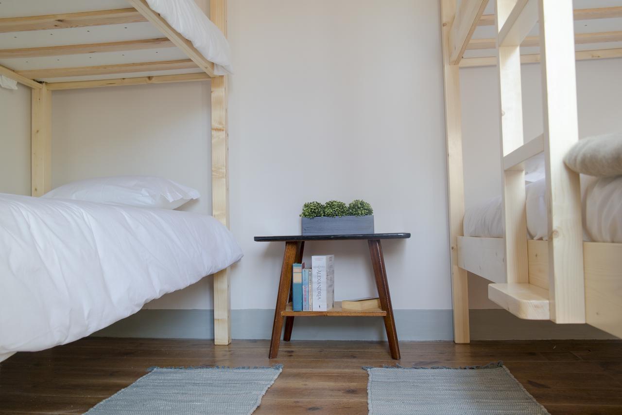 Most Art Boutique Hostel Лейрия Экстерьер фото