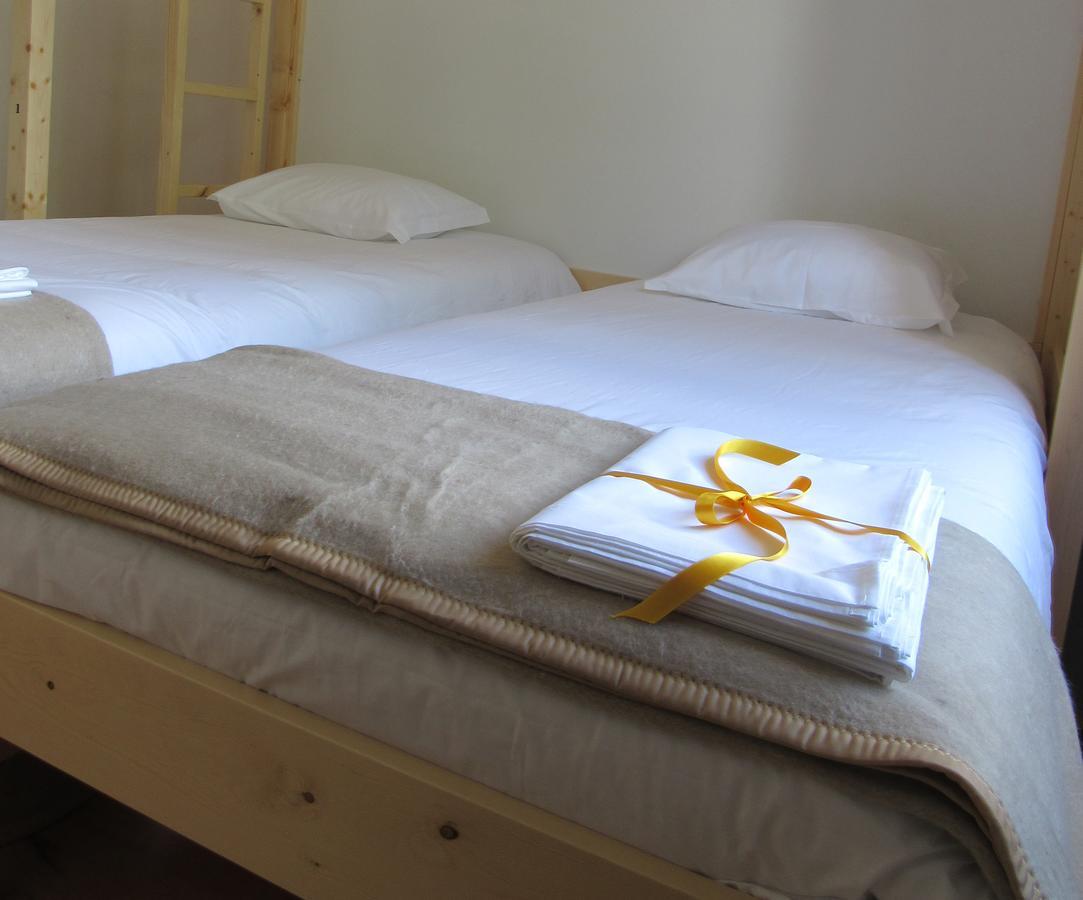 Most Art Boutique Hostel Лейрия Экстерьер фото