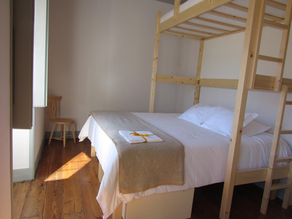 Most Art Boutique Hostel Лейрия Экстерьер фото