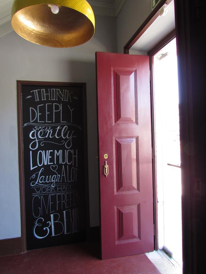 Most Art Boutique Hostel Лейрия Экстерьер фото