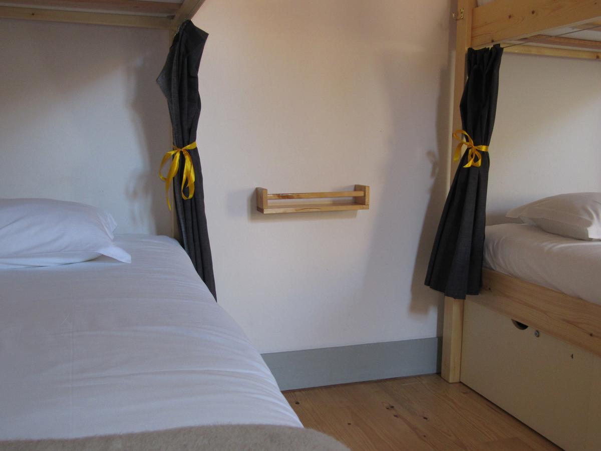 Most Art Boutique Hostel Лейрия Экстерьер фото