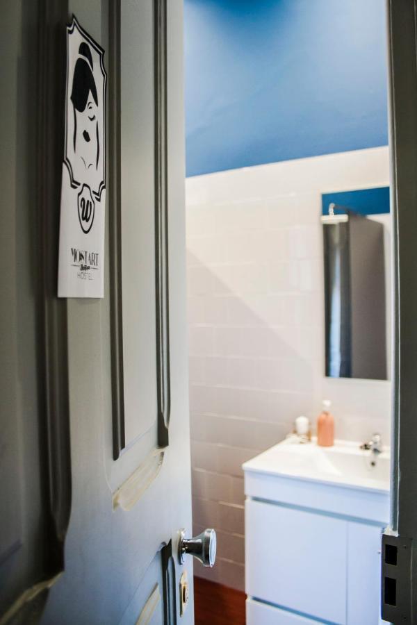 Most Art Boutique Hostel Лейрия Экстерьер фото
